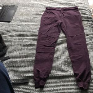 Very comfortable maroon joggers